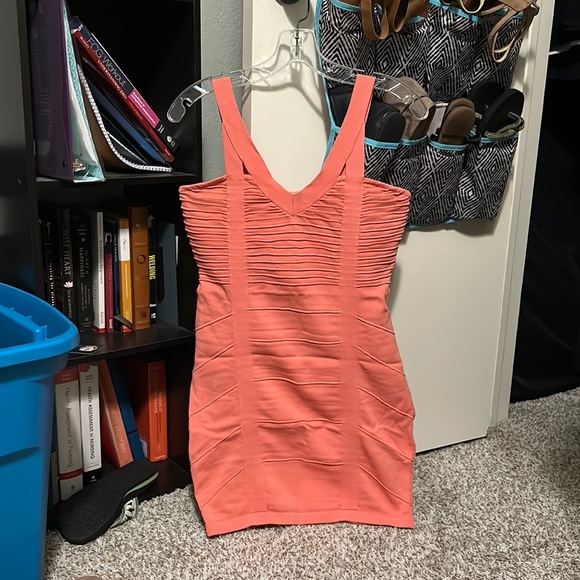 Bodycon fit size large stretchy coral pink dress - Picture 1 of 3